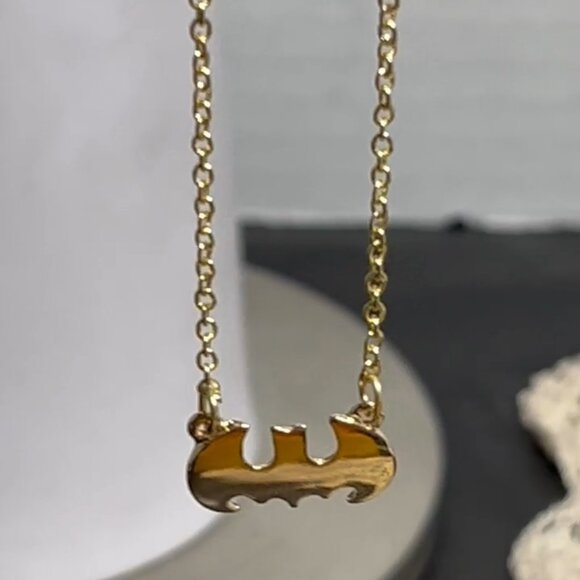 🦇Batman Gold Chain Necklace, 18” - Picture 1 of 9